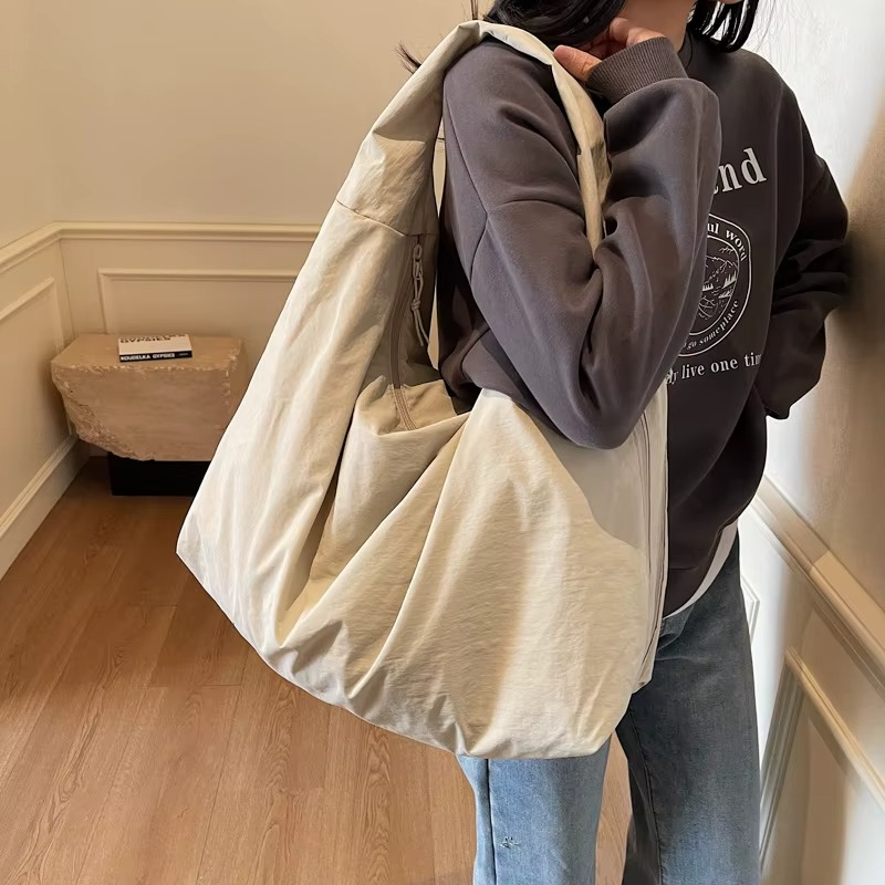 Large Capacity Shoulder Bag